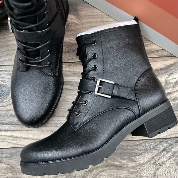 NIB Soul Naturalizer Quartz Black Leather Lace Up Zip Ankle Combat Boots 8M - Picture 2 of 12